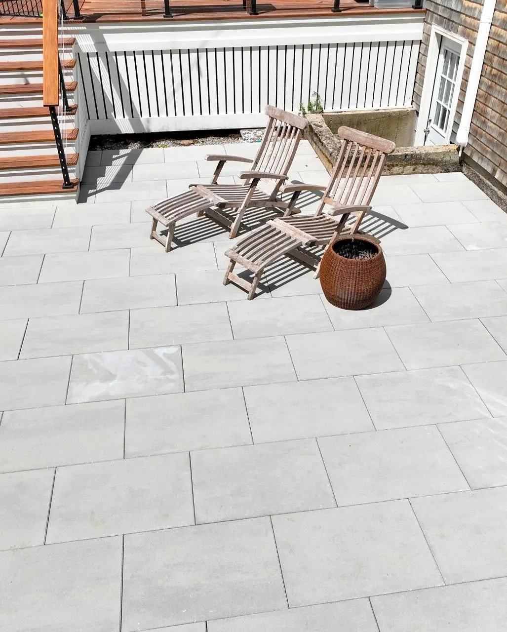Outdoor landscaping and construction project in the Contrast Landscape project gallery