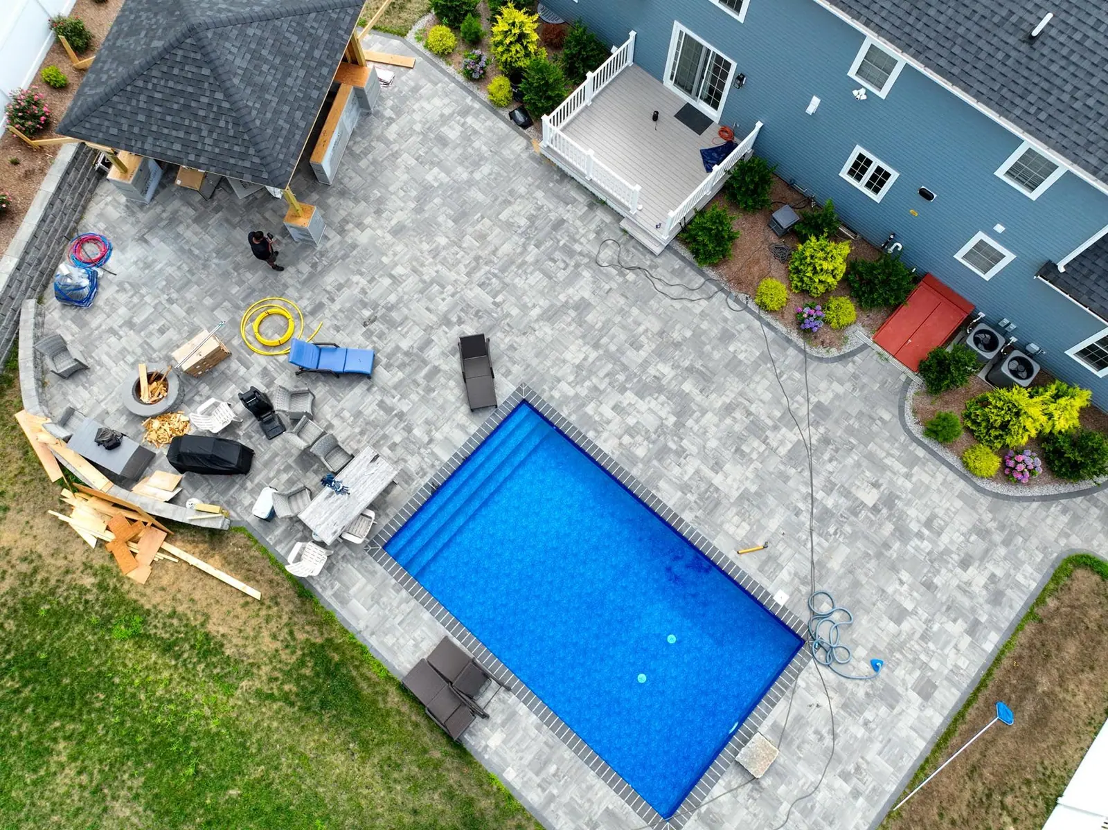 Pool Patios project in the Contrast Landscape project gallery