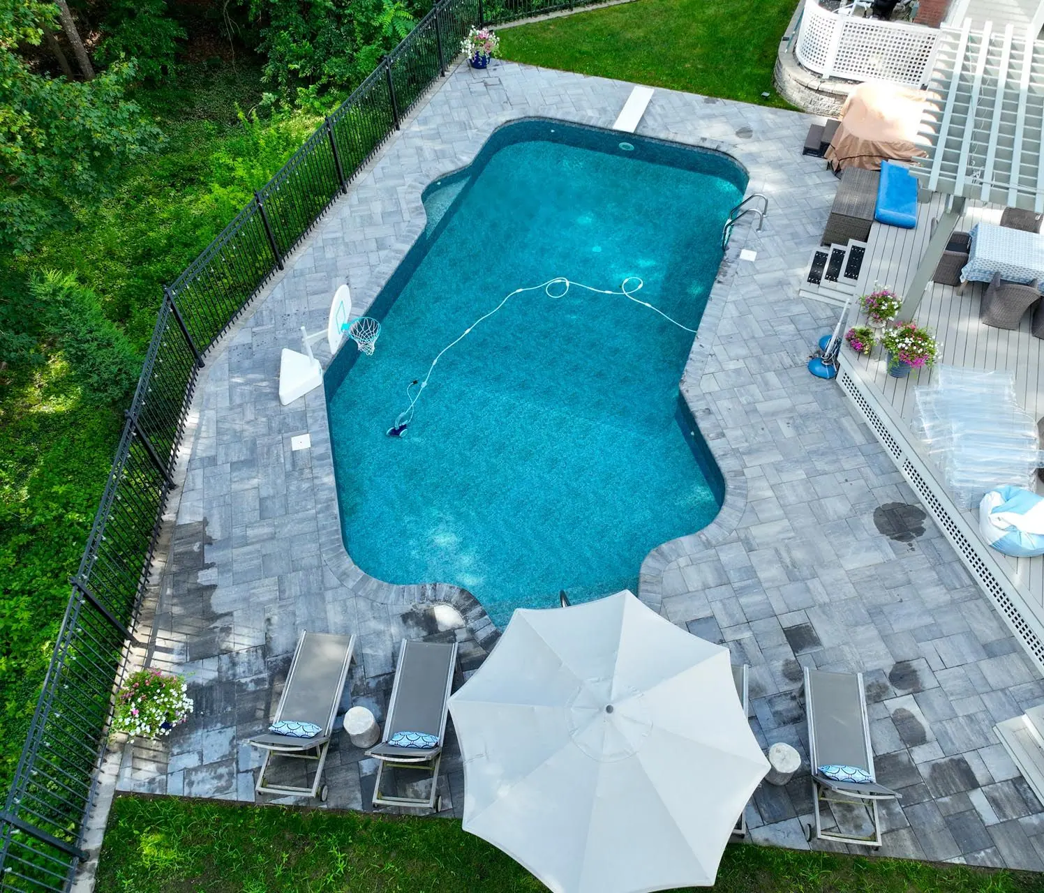 Pool Patios project in the Contrast Landscape project gallery