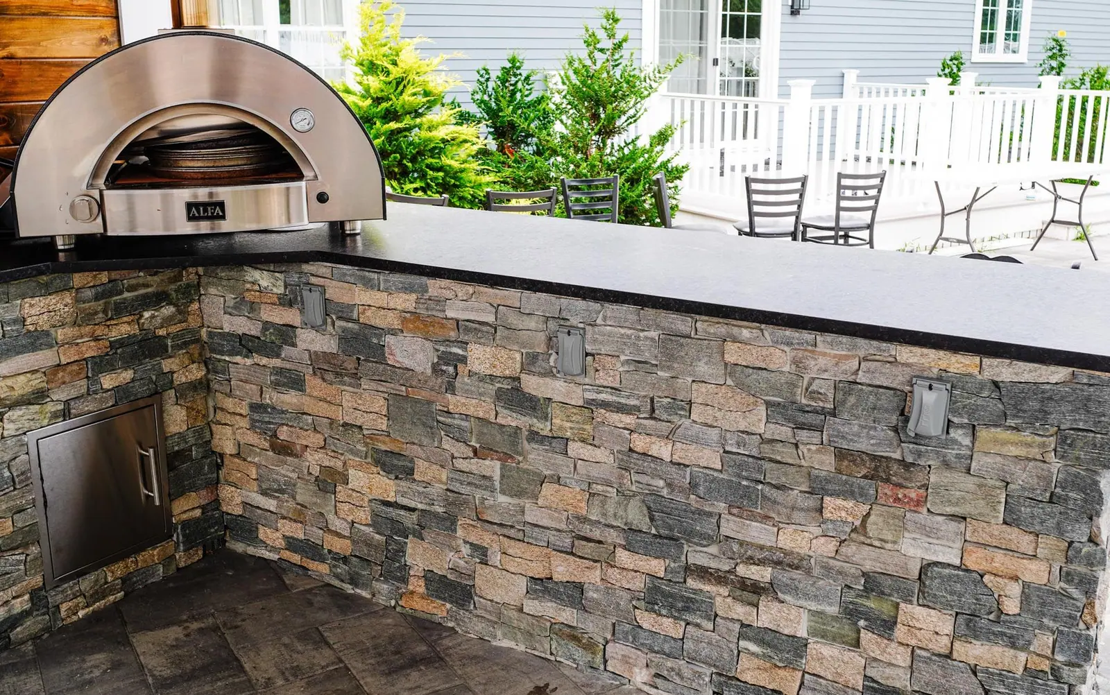 Outdoor Kitchens project in the Contrast Landscape project gallery